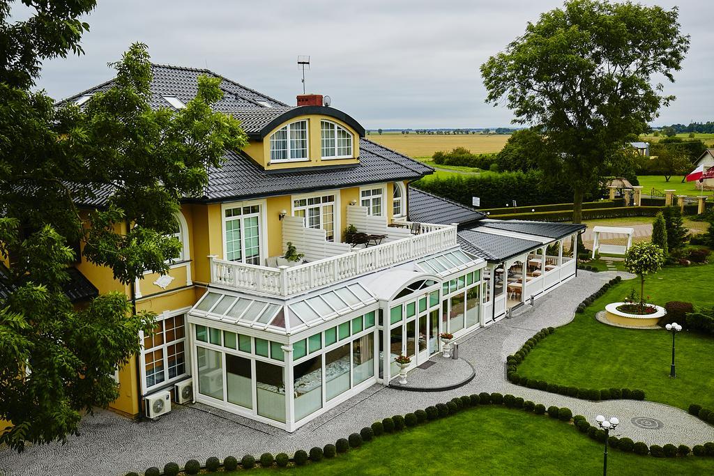 Dworek Hetmanski Stargard in Pommern Exterior foto